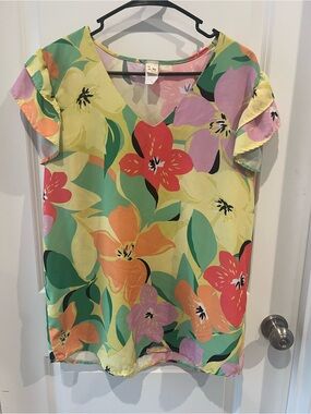 7th Ray Floral V-Neck Blouse Size XL